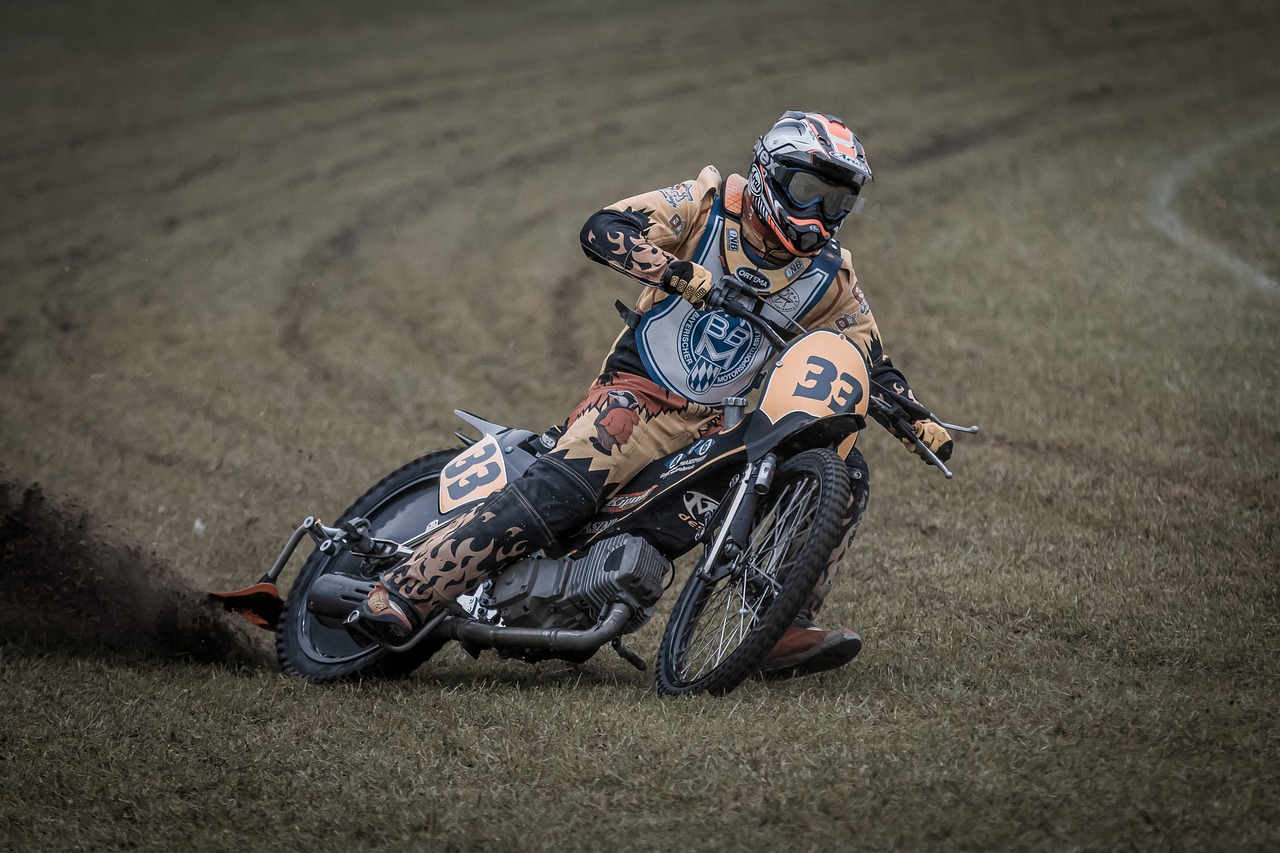 Motorcykel Speedway: Historia, Regler och Thrill för Förare och Åskådare